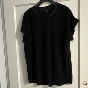 The Limited Elegant Black Short Sleeve Tee